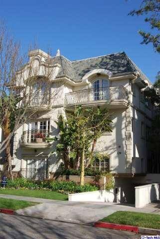 128 Elm Dr., Beverly Hills, CA 90212